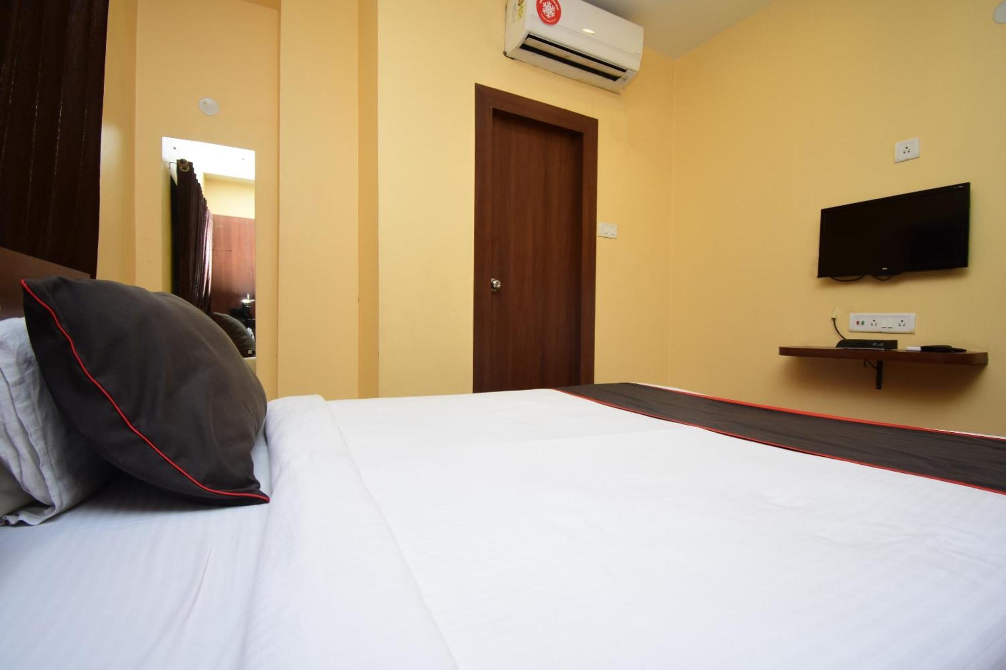 Super Collection O Gokul Residency Near Emami City Dumdum Opposite Raja Palace Hotell Dum Dum Exteriör bild