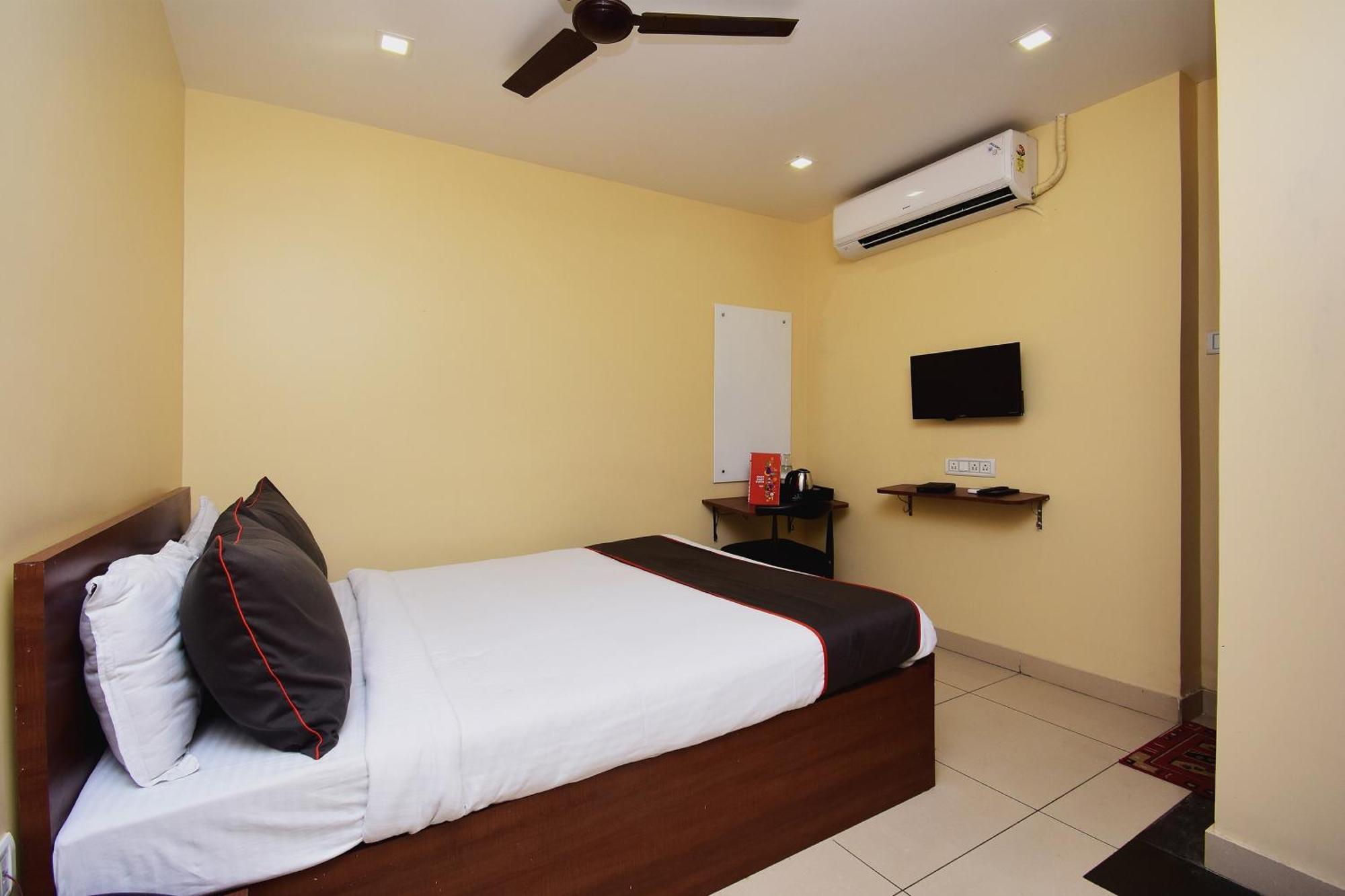 Super Collection O Gokul Residency Near Emami City Dumdum Opposite Raja Palace Hotell Dum Dum Exteriör bild